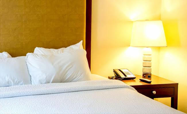 The Caraneal Hotel Plymouth Bagian luar foto